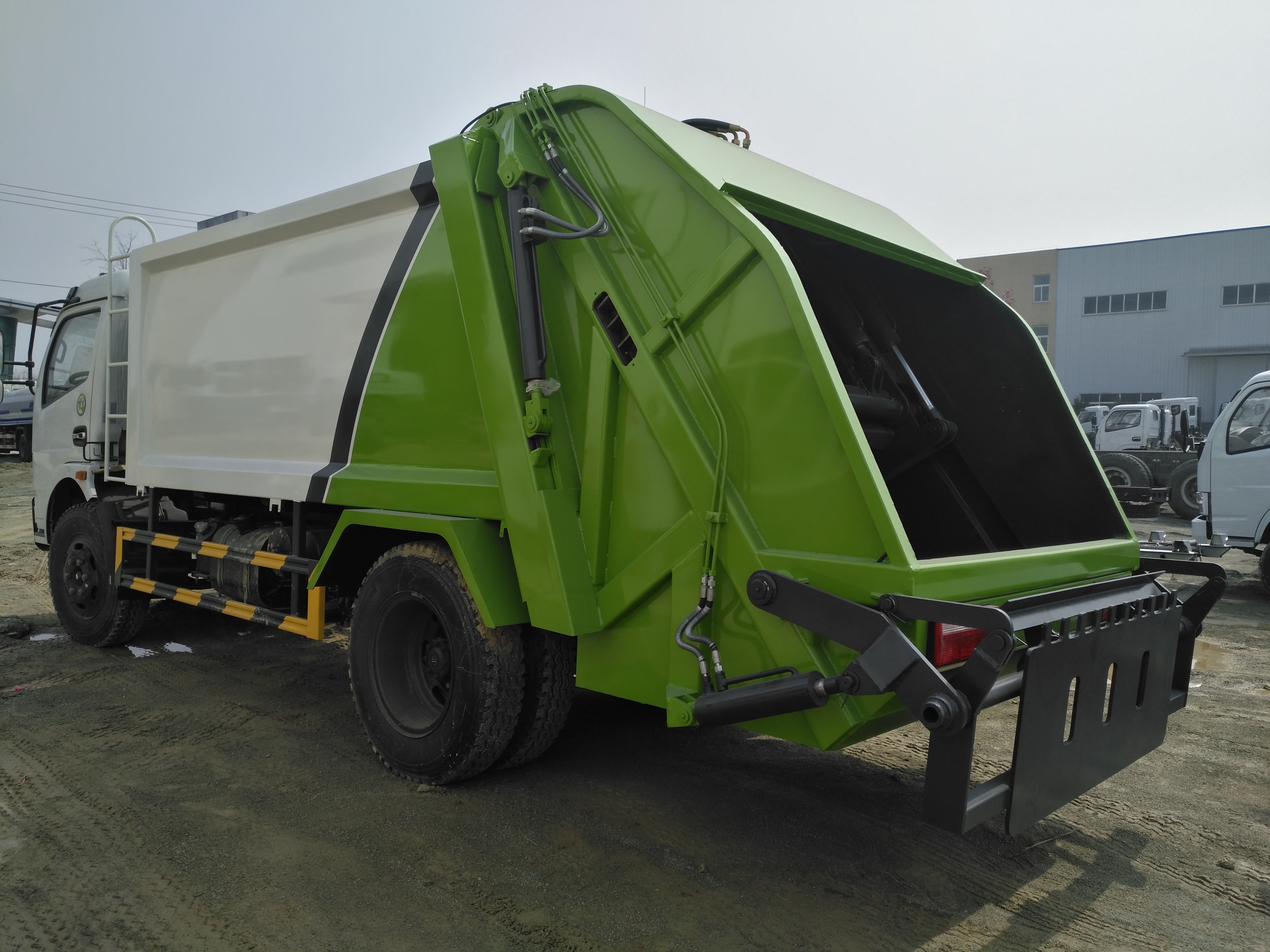 合肥8方压缩垃圾车价格与配置详解